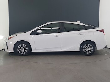 Used Toyota Prius 2021 for sale - 77818469: Photo