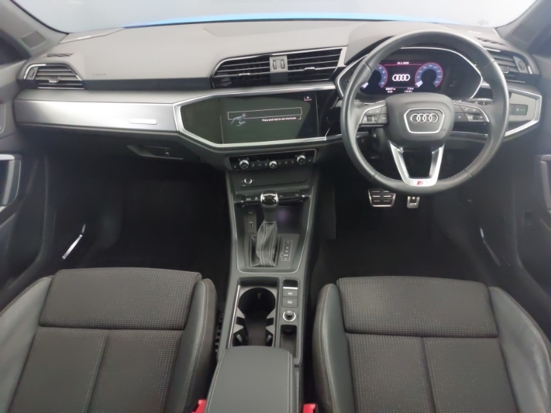 Used Audi Q3 2020 for sale - 77664235: Photo 2