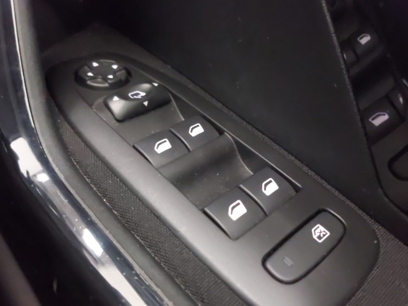 Used Peugeot 208 2019 for sale - 76737191: Photo 18