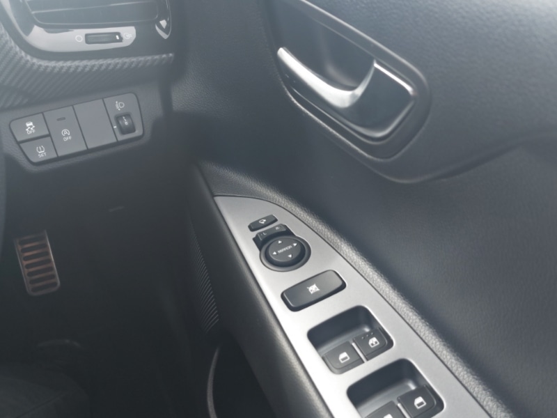 Used Kia Stonic 2025 for sale - 76537351: Photo 19