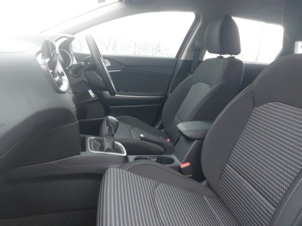 Used Kia Ceed 2025 for sale - 75161537: Photo 5