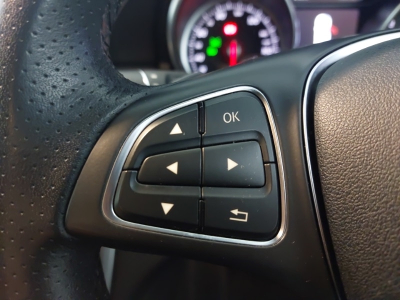 Used Mercedes-Benz A-Class 2016 for sale - 77564429: Photo 12