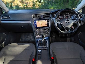 Used Volkswagen Golf 2018 for sale - 76427465: Photo