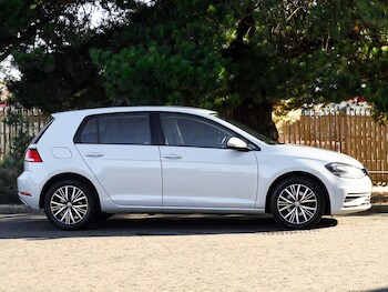 Used Volkswagen Golf 2018 for sale - 76427465: Photo