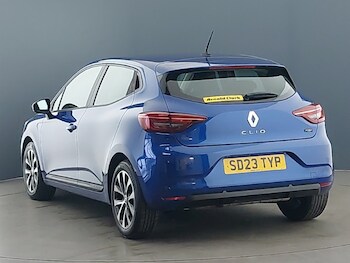 Used Renault Clio 2023 for sale - 76465298: Photo