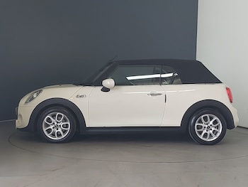 Used MINI Convertible 2019 for sale - 78669916: Photo