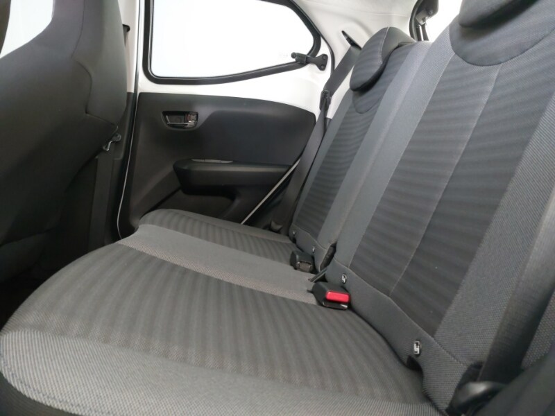 Used Toyota AYGO 2019 for sale - 78147483: Photo 6