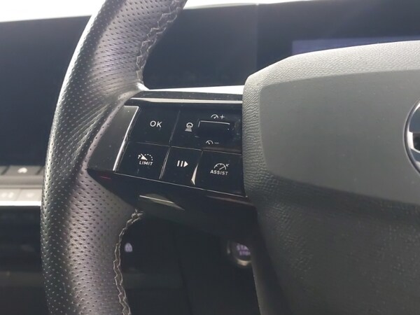 Used Vauxhall Astra 2023 for sale - 76208414: Photo 14