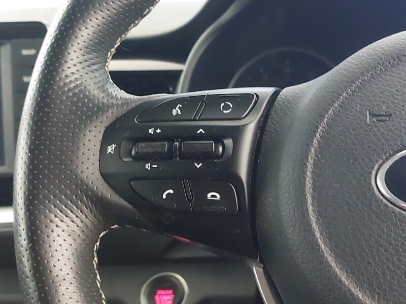 Used Kia Stonic 2018 for sale - 76614118: Photo 14