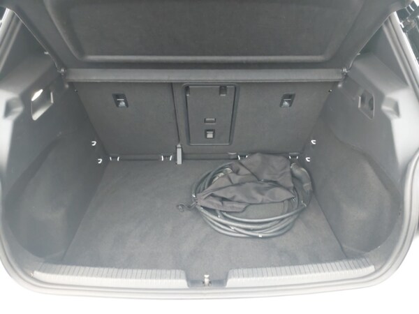 Used Volkswagen ID.3 2021 for sale - 76134803: Photo 8
