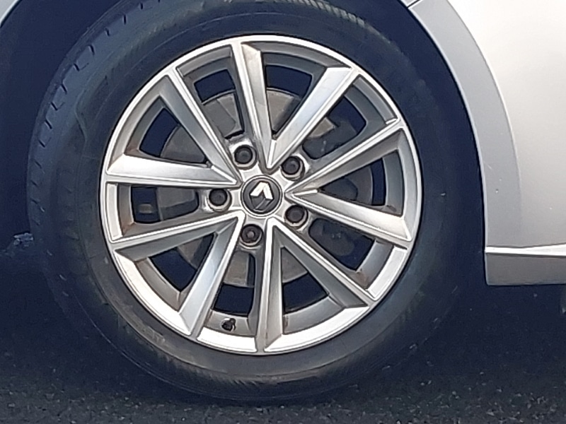 Used Renault Megane 2017 for sale - 76800137: Photo 9