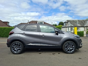 Used Renault Captur 2019 for sale - 79610603: Photo