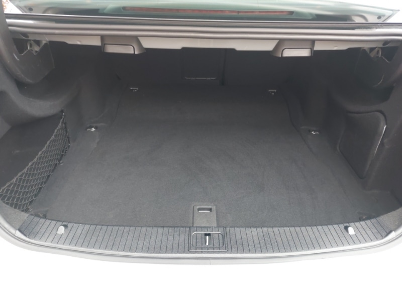 Used Mercedes-Benz E Class 2016 for sale - 76567034: Photo 8