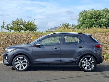 Used Kia Stonic 2018 for sale - 79324300: Photo