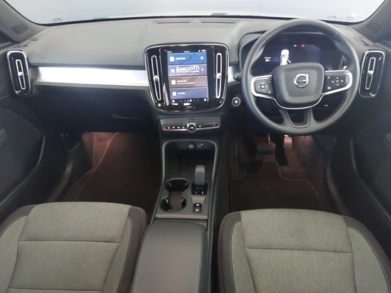 Used Volvo XC40 2024 for sale - 77751239: Photo 2