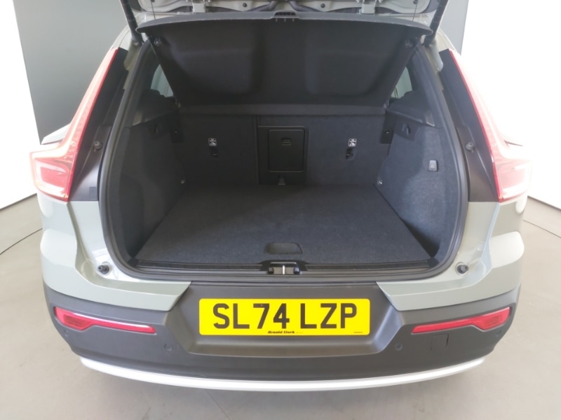 Used Volvo XC40 2024 for sale - 77751239: Photo 8