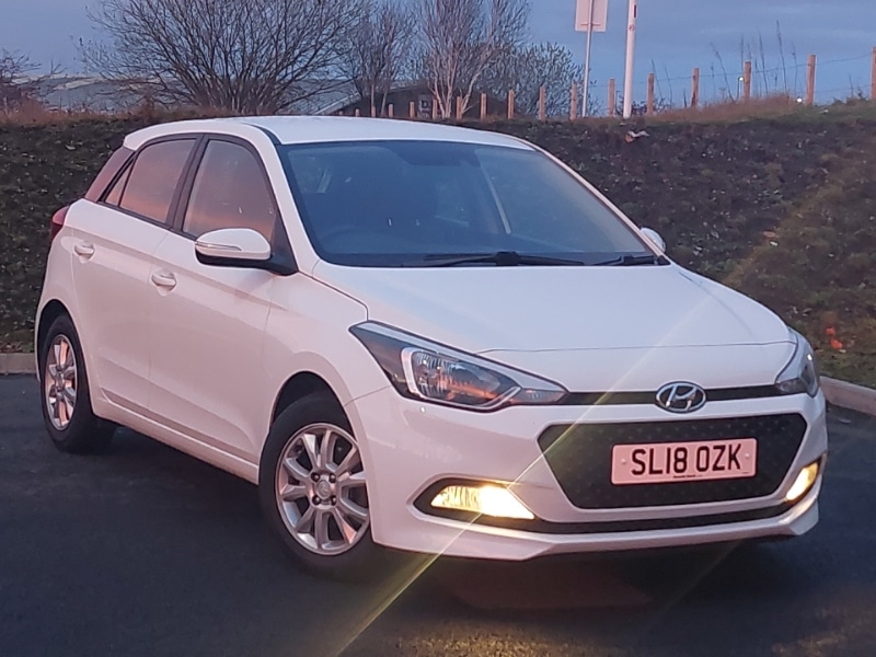 Used Hyundai i20 2018 for sale - 76752040: Photo 1