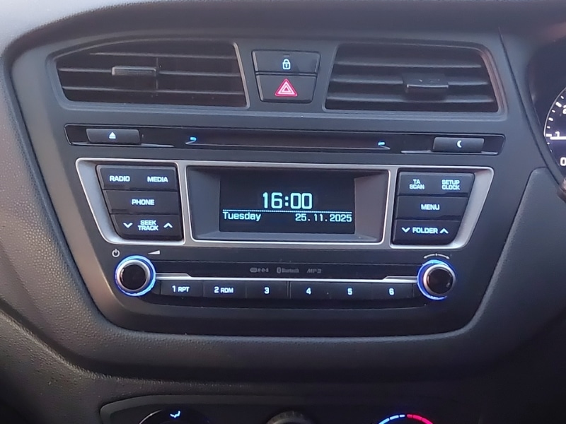 Used Hyundai i20 2018 for sale - 76752040: Photo 11