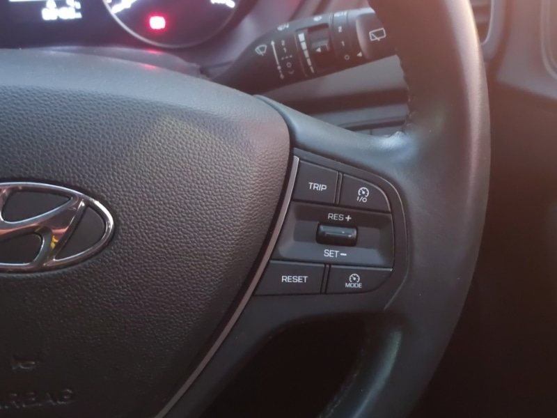 Used Hyundai i20 2018 for sale - 76752040: Photo 12