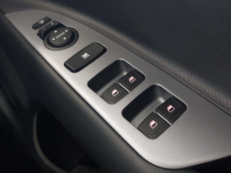 Used Kia Stonic 2025 for sale - 78071332: Photo 18