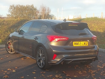 Used Ford Focus 2019 for sale - 76328829: Photo 3