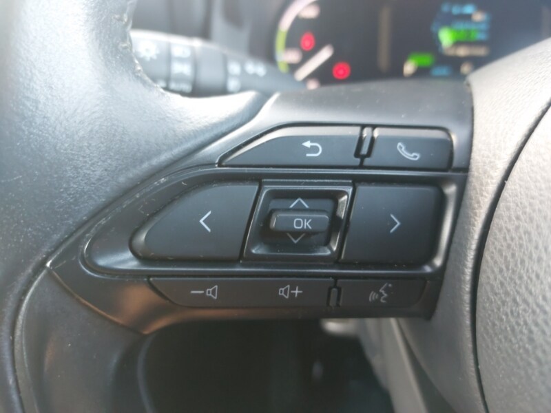 Used Toyota Yaris Cross 2021 for sale - 77751237: Photo 17