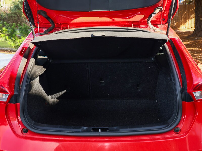 Used Volvo V40 2016 for sale - 76619159: Photo 8