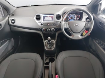 Used Hyundai i10 2018 for sale - 78225324: Photo