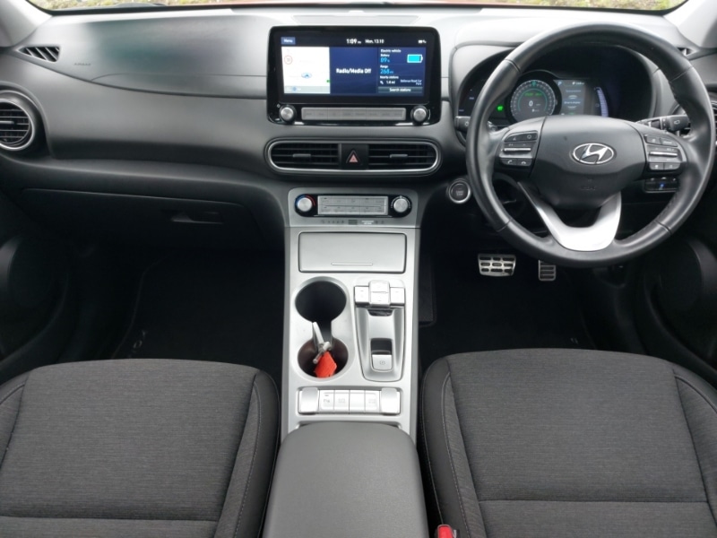 Used Hyundai KONA 2021 for sale - 76258532: Photo 2