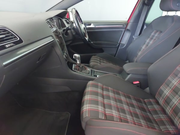 Used Volkswagen Golf 2019 for sale - 76325576: Photo 5