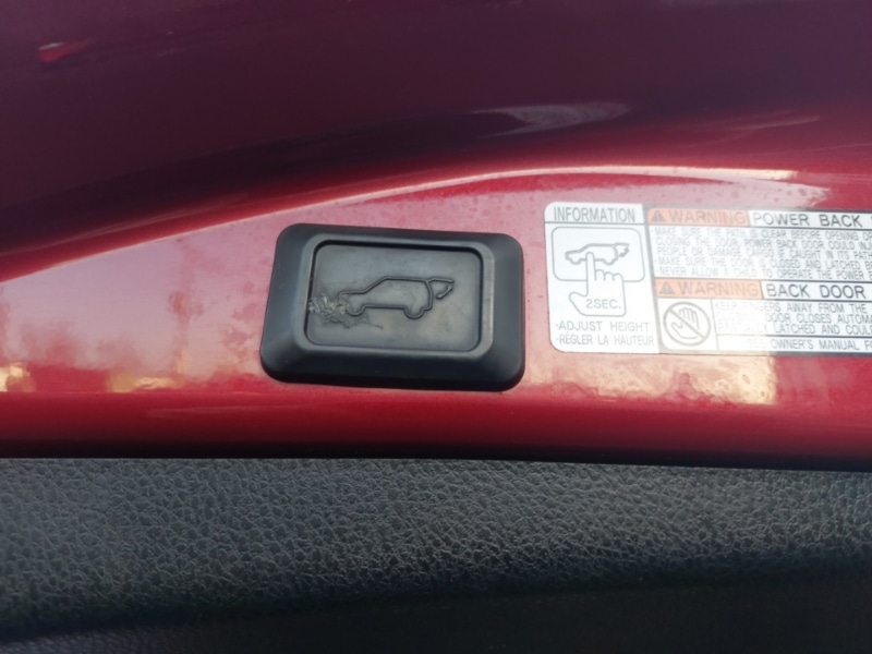 Used Toyota RAV4 2018 for sale - 76983146: Photo 10