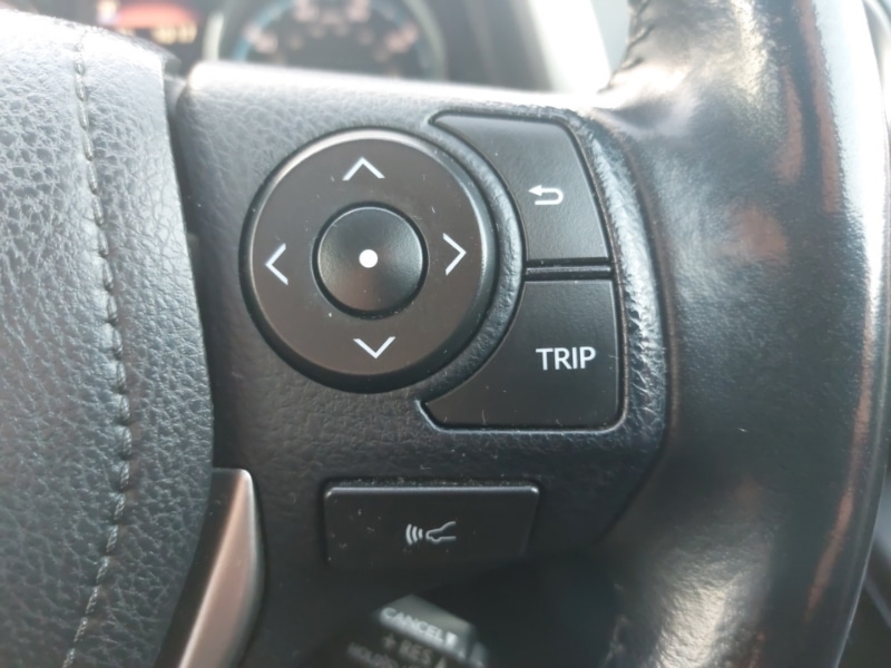 Used Toyota RAV4 2018 for sale - 76983146: Photo 18