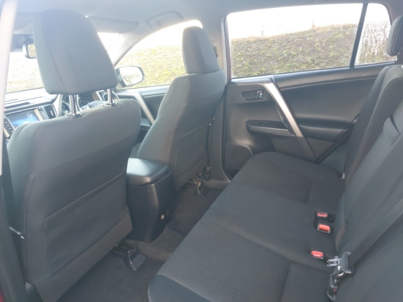 Used Toyota RAV4 2018 for sale - 76983146: Photo 6