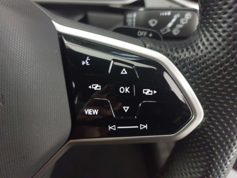 Used Volkswagen T-Roc 2022 for sale - 76484129: Photo 13