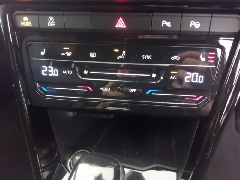 Used Volkswagen T-Roc 2022 for sale - 76484129: Photo 15