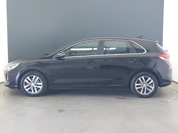 Used Hyundai i30 2018 for sale - 78333859: Photo