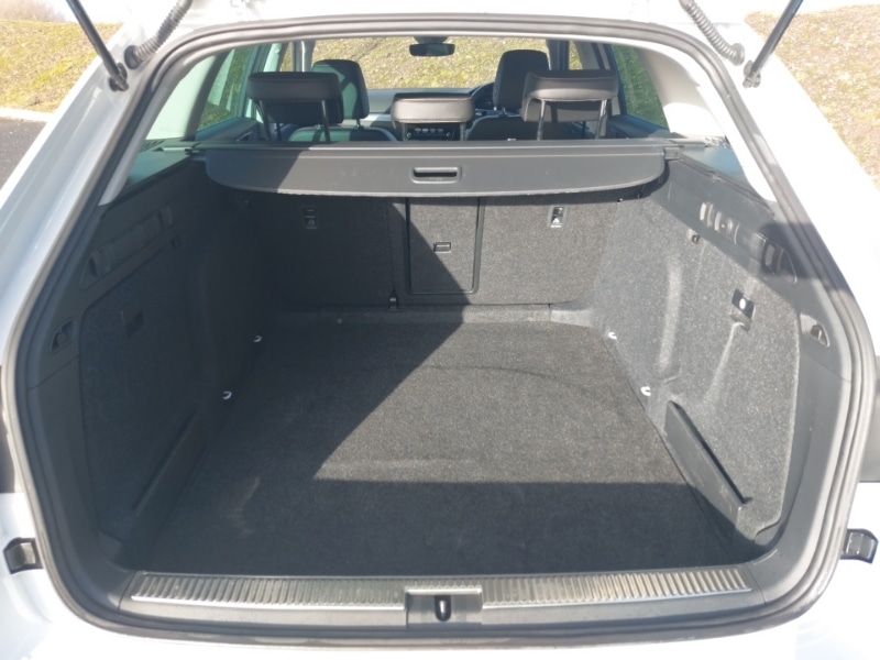 Used Skoda Superb 2023 for sale - 77736309: Photo 8