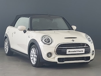 Used MINI Convertible 2019 for sale - 79433243: Photo