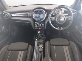 Used MINI Convertible 2019 for sale - 79433243: Photo
