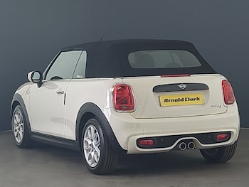 Used MINI Convertible 2019 for sale - 79433243: Photo