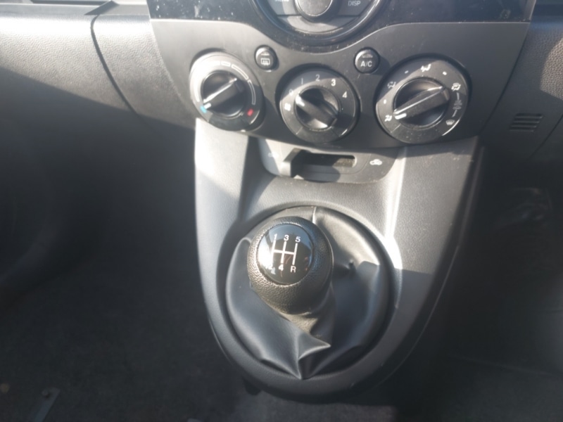 Used Mazda Mazda2 2011 for sale - 78093620: Photo 10