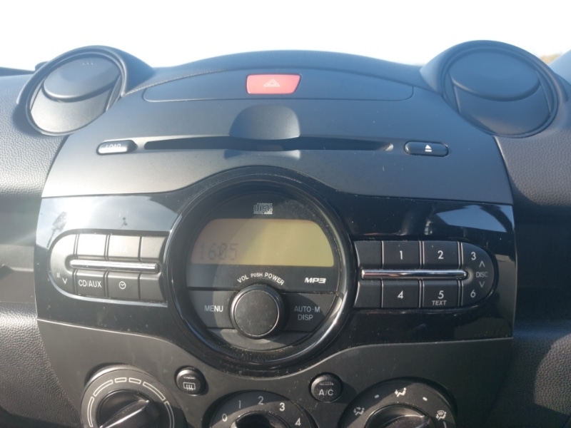 Used Mazda Mazda2 2011 for sale - 78093620: Photo 7