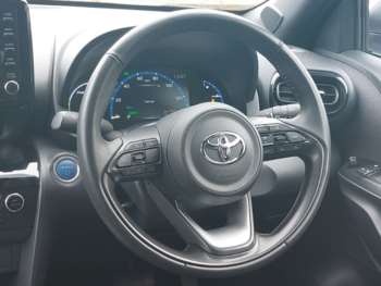 Used Toyota Yaris Cross 2023 for sale - 74831630: Photo