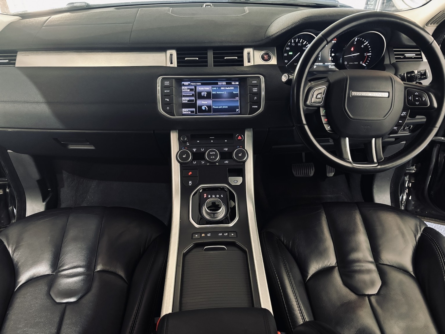 Used Land Rover Range Rover Evoque 2011 for sale - 76418383: Photo 2