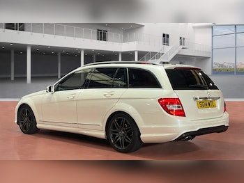 Used Mercedes-Benz C Class 2014 for sale - 76231656: Photo 2