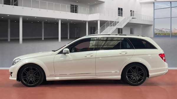 Used Mercedes-Benz C Class 2014 for sale - 76231656: Photo 5