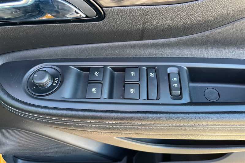 Used Vauxhall Mokka X 2018 for sale - 76928257: Photo 16