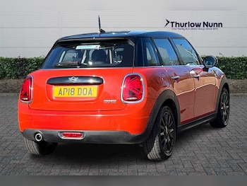 Used MINI Hatch 2018 for sale - 77960256: Photo