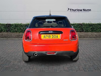 Used MINI Hatch 2018 for sale - 77960256: Photo