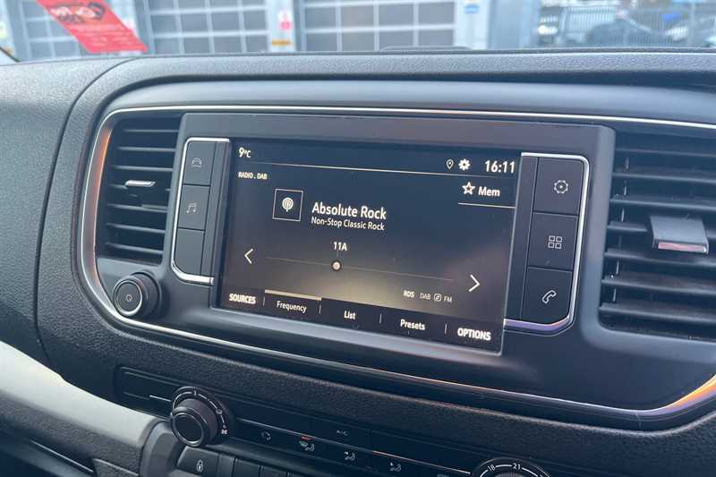 Used Vauxhall Vivaro 2023 for sale - 77674151: Photo 18